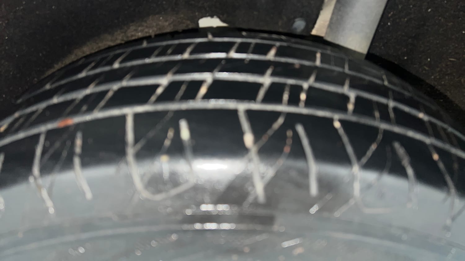 Used 2017 Maruti Suzuki Vitara Brezza LDi (O) Diesel Manual tyres LEFT REAR TYRE TREAD VIEW