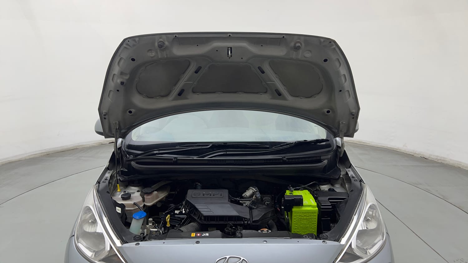Used 2019 Hyundai Santro Magna Petrol Manual engine ENGINE & BONNET OPEN FRONT VIEW