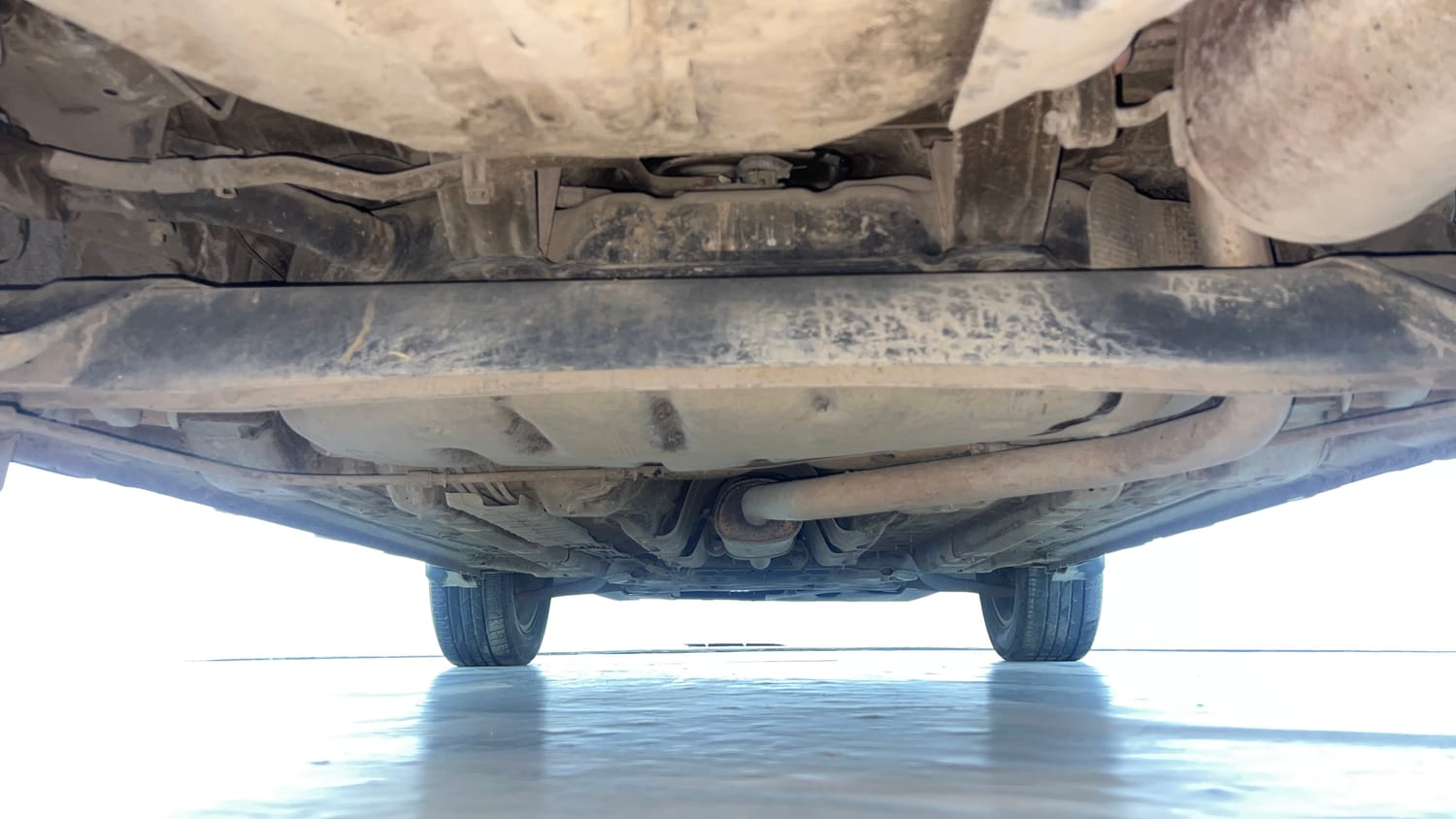 Used 2019 Hyundai Venue SX Plus 1.0 Turbo DCT Dual Tone Petrol Automatic extra REAR UNDERBODY VIEW (TAKEN FROM REAR)