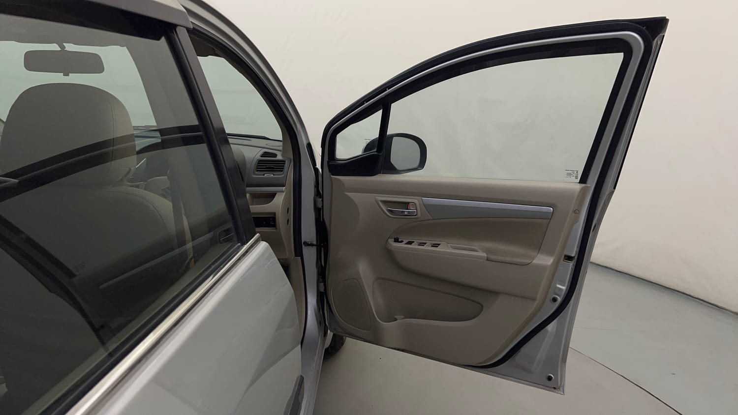 Used 2017 Maruti Suzuki Ertiga VXI AT Petrol Automatic interior RIGHT FRONT DOOR OPEN VIEW