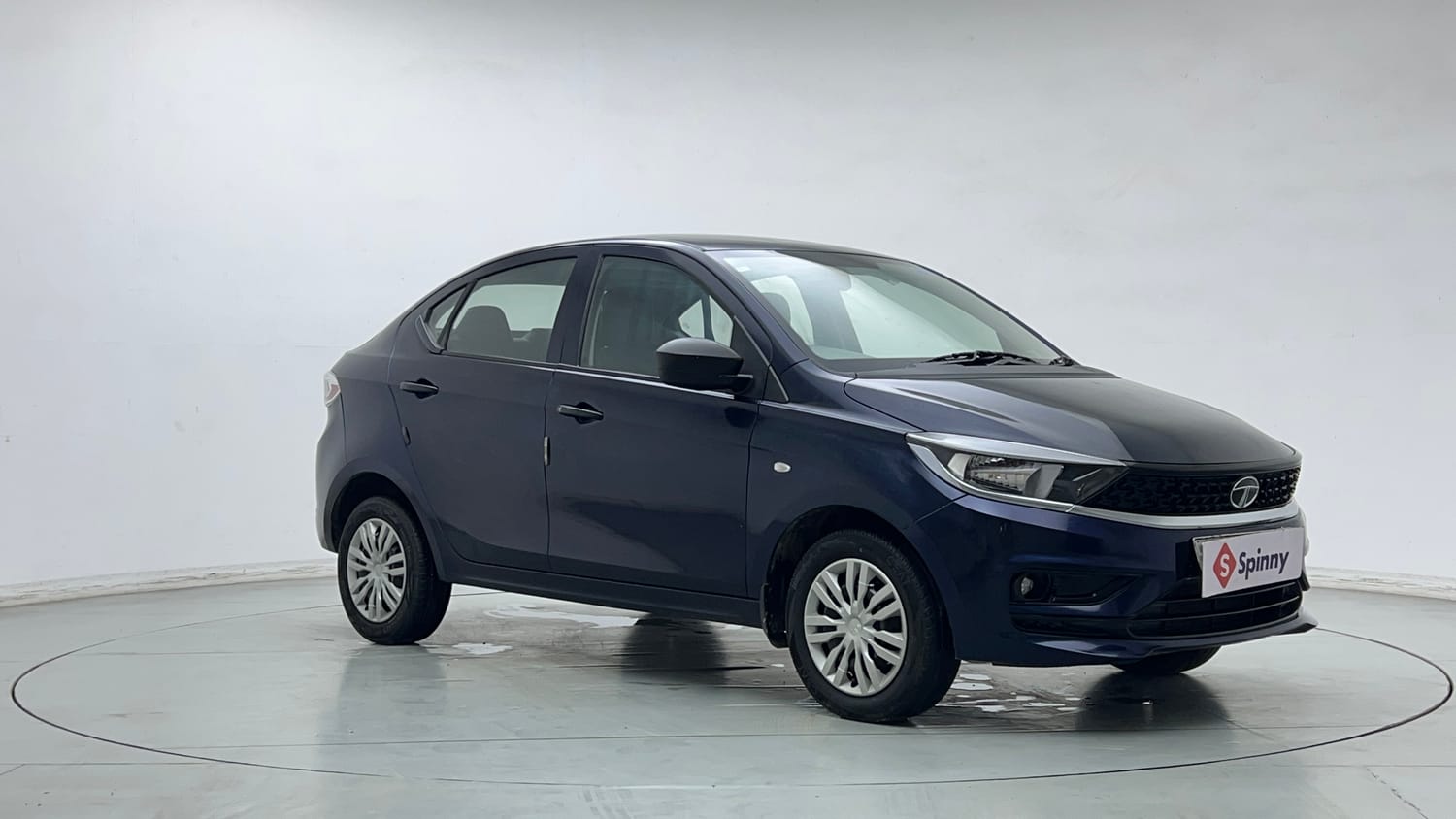 Used 2020 Tata Tigor XM Petrol Manual exterior RIGHT FRONT CORNER VIEW
