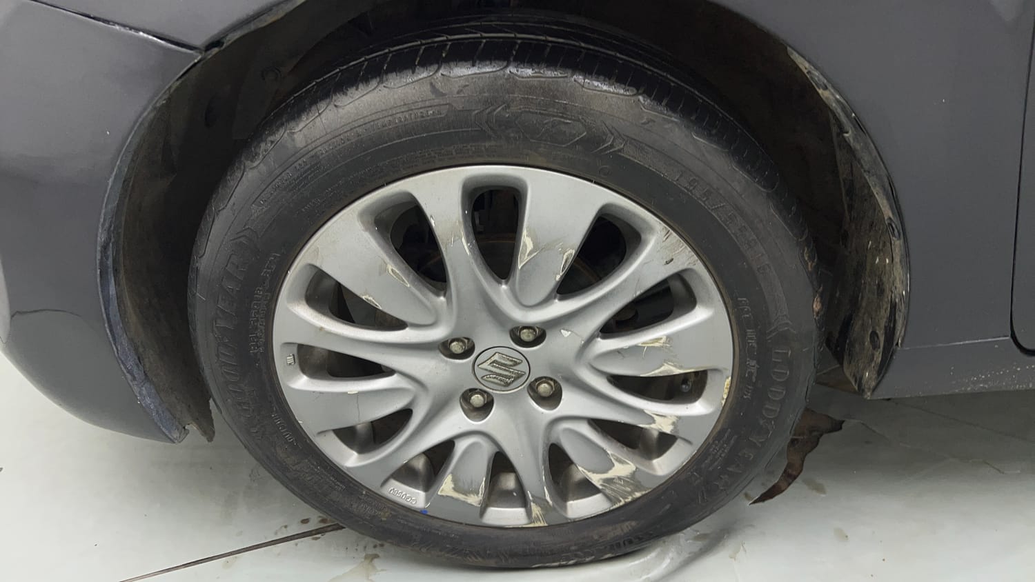 Used 2018 Maruti Suzuki Baleno Zeta 1.2 AT Petrol Automatic tyres LEFT FRONT TYRE RIM VIEW