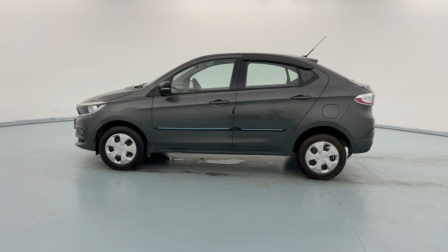 Used 2023 Tata Tigor XZ CNG Cng Manual exterior LEFT SIDE VIEW