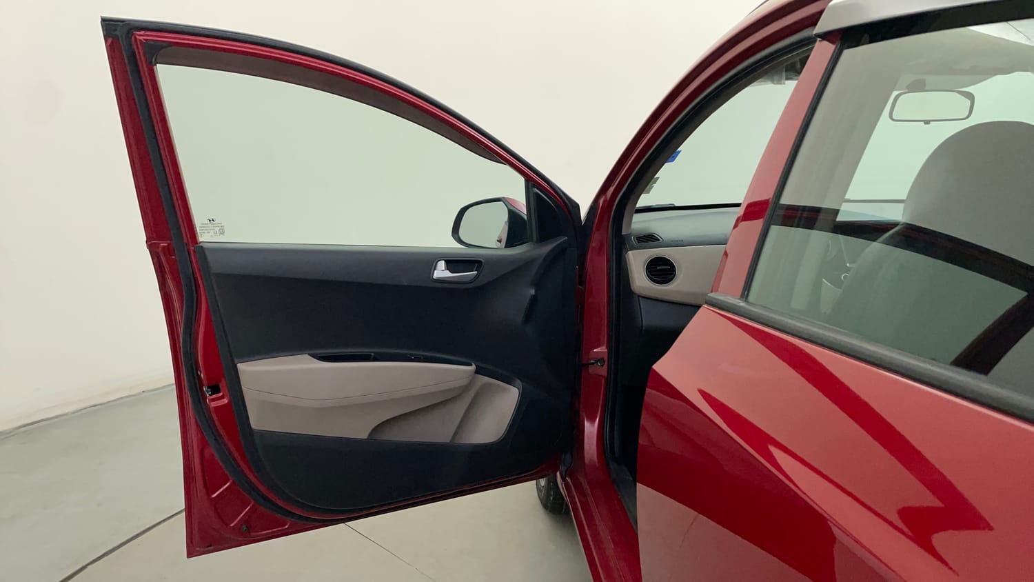 Used 2018 Hyundai Grand i10 Asta 1.2 Kappa VTVT Petrol Manual interior LEFT FRONT DOOR OPEN VIEW
