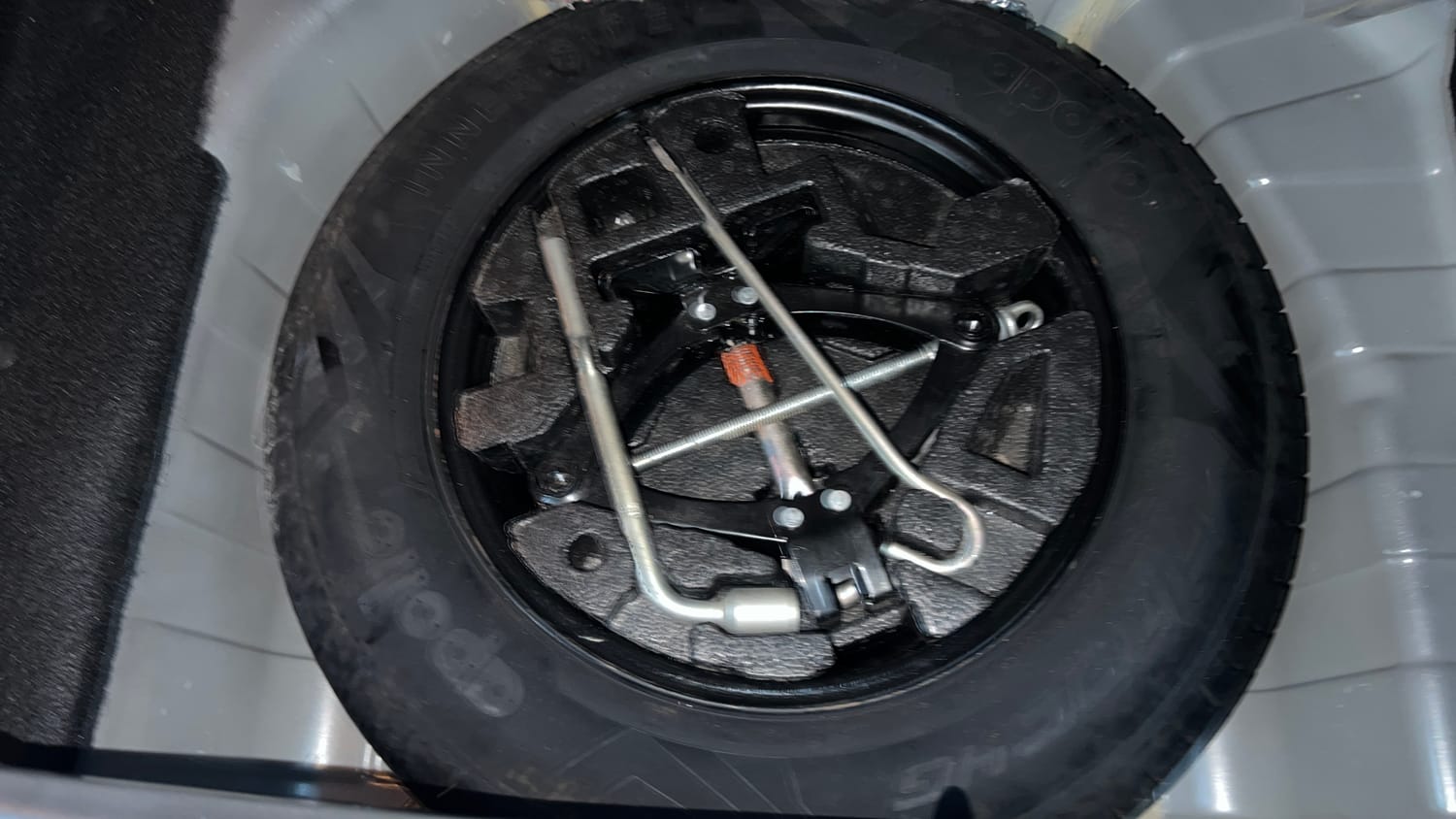 Used 2022 Tata Punch Adventure MT Petrol Manual tyres SPARE TYRE VIEW