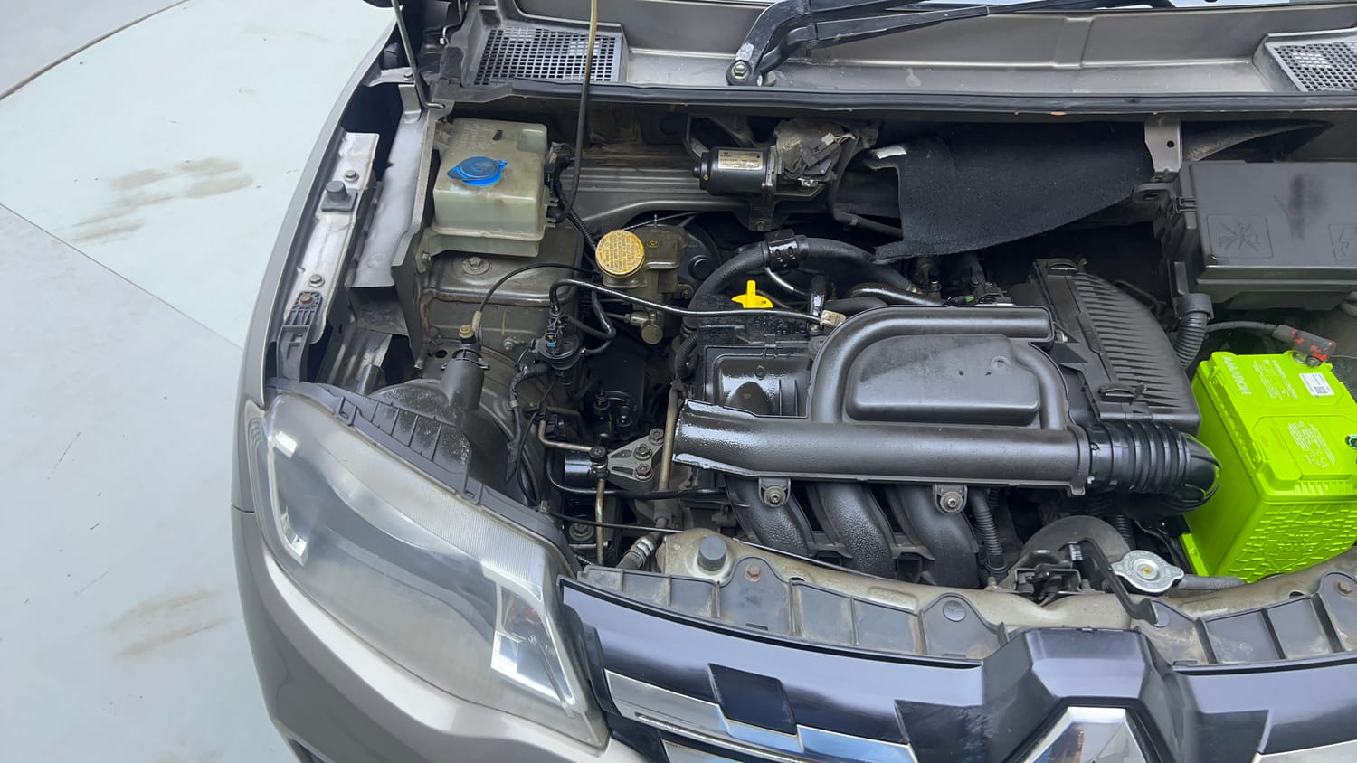Used 2019 Renault Kwid RXT Opt Petrol Manual engine ENGINE RIGHT SIDE VIEW