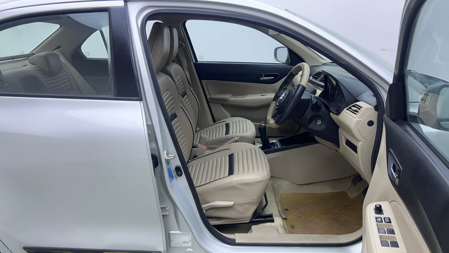 Used 2018 Maruti Suzuki Dzire VXi Petrol Manual interior RIGHT SIDE FRONT DOOR CABIN VIEW