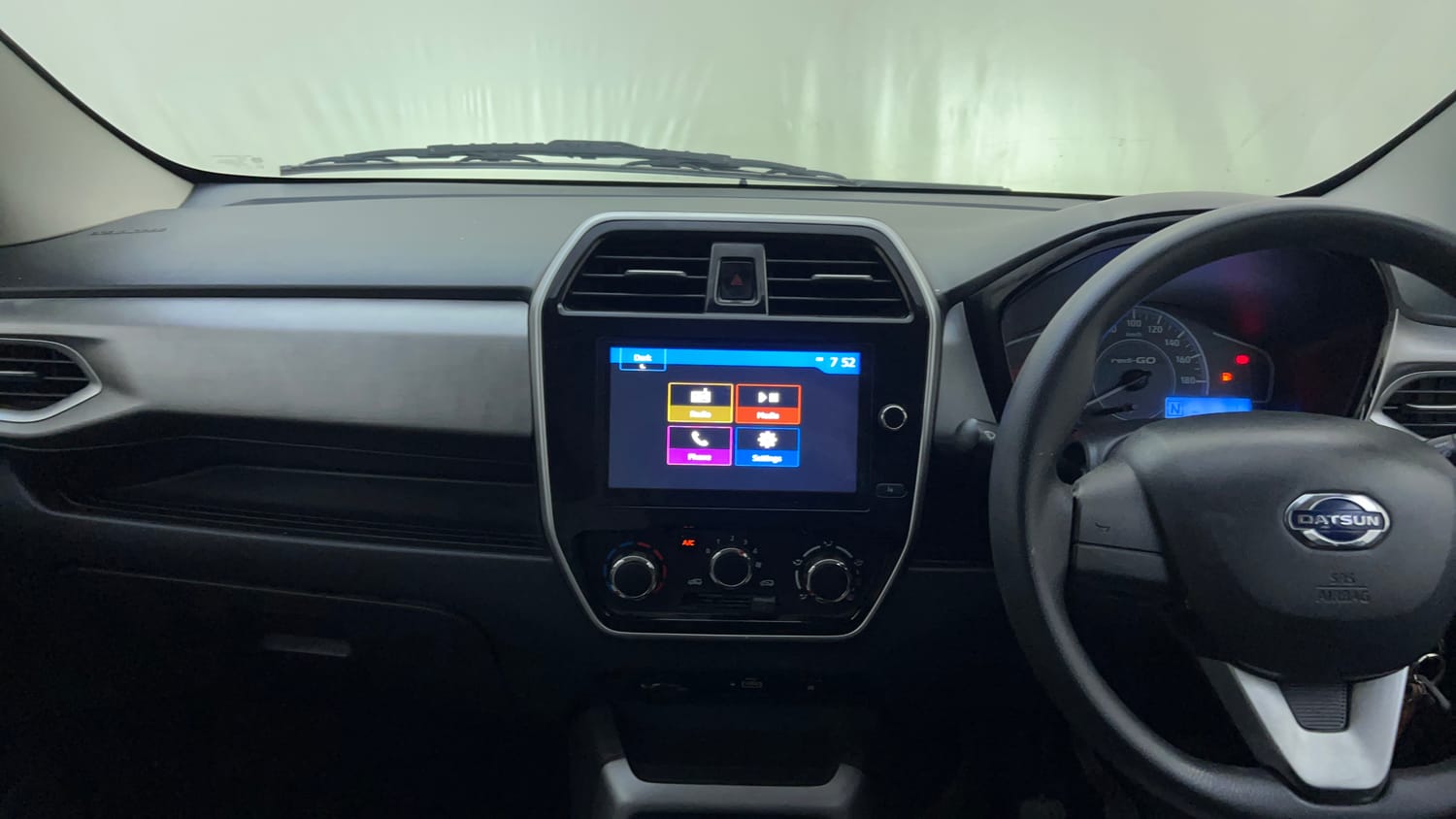 Used 2020 Datsun Redi-GO T(O) 1.0 AMT Petrol Automatic interior MUSIC SYSTEM & AC CONTROL VIEW