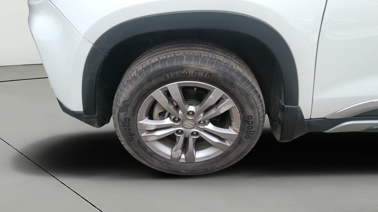 Used 2020 maruti-suzuki Vitara Brezza ZXi Plus Petrol Manual tyres LEFT FRONT TYRE RIM VIEW