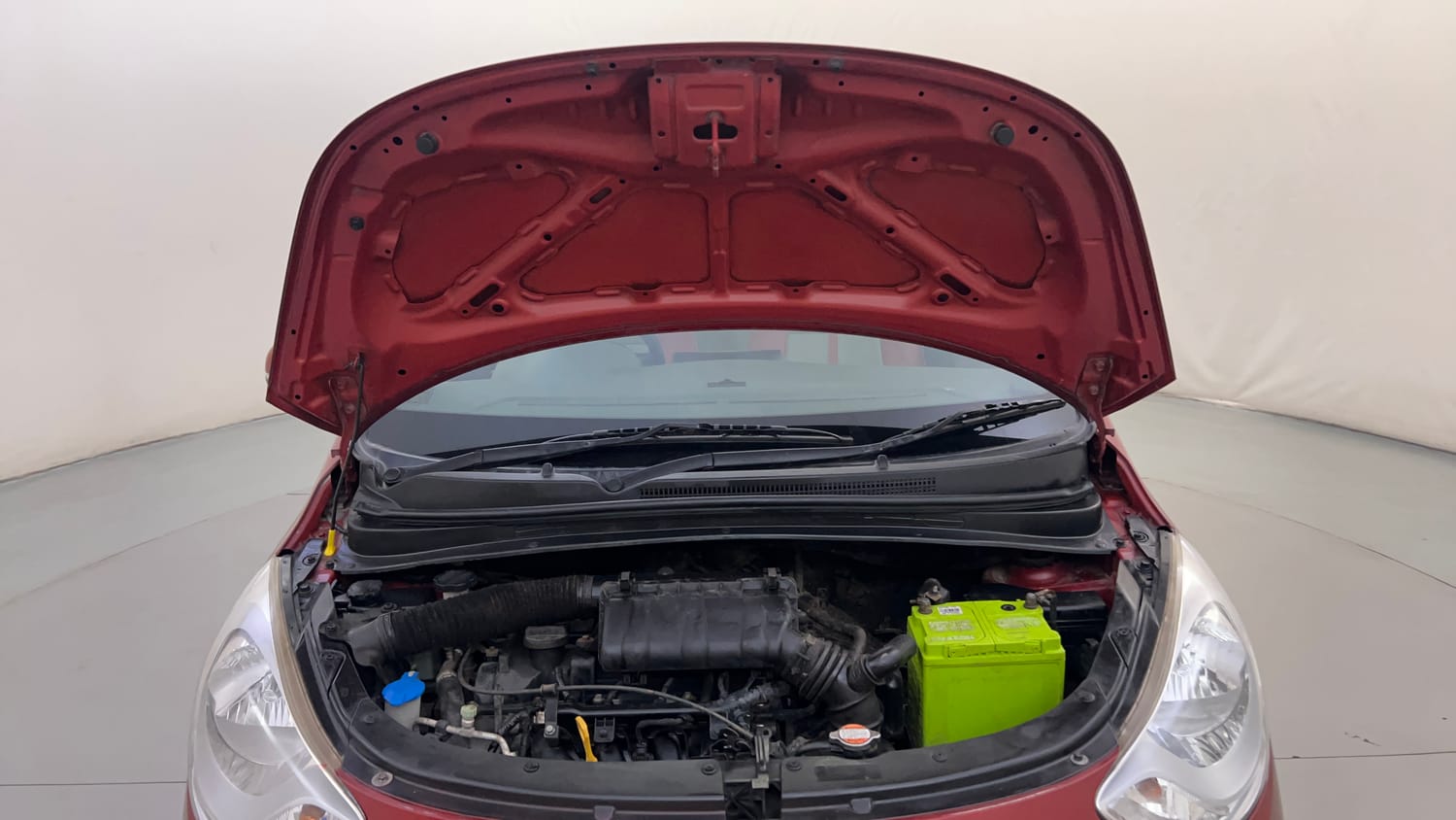Used 2012 Hyundai i10 Sportz 1.2 Kappa2 Petrol Manual engine ENGINE & BONNET OPEN FRONT VIEW