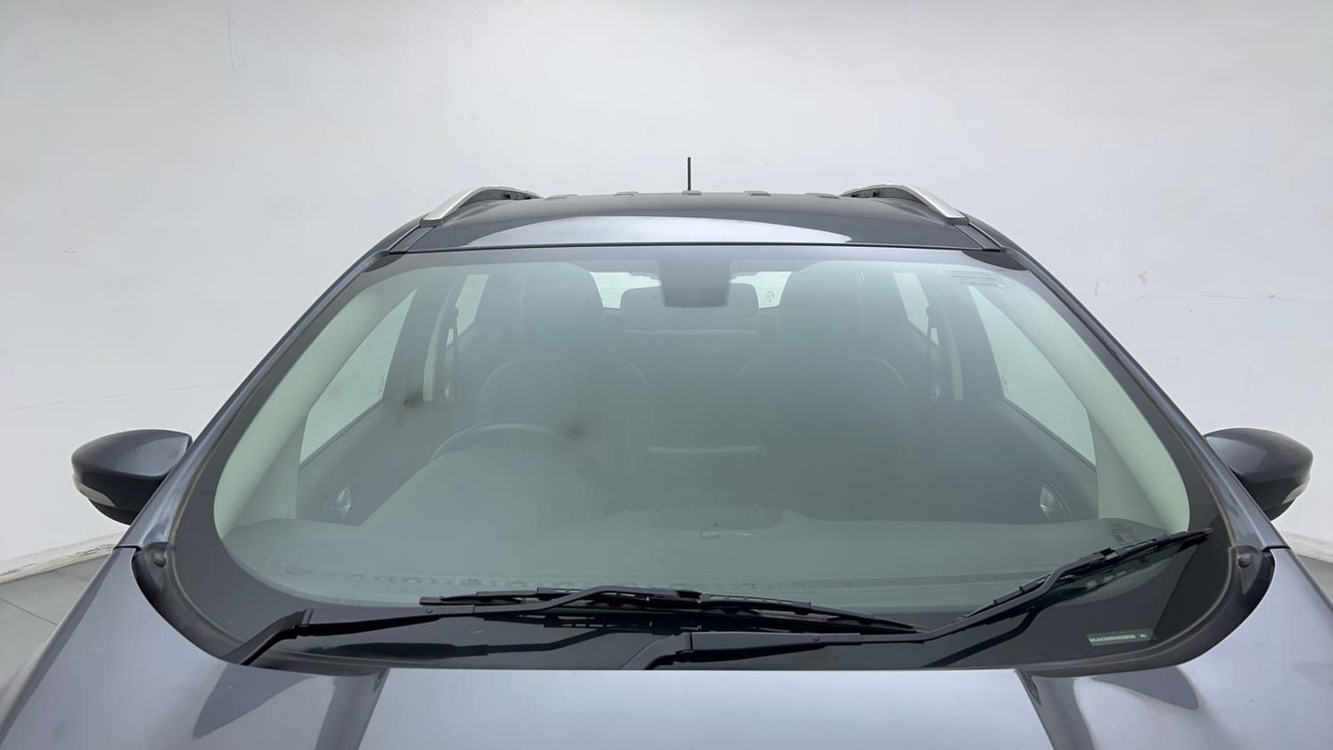 Used 2019 Ford EcoSport Titanium + 1.5L Ti-VCT AT Petrol Automatic exterior FRONT WINDSHIELD VIEW