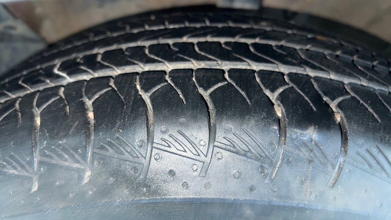Used 2022 kia Seltos HTX 1.5 IVT Petrol Automatic tyres LEFT FRONT TYRE TREAD VIEW