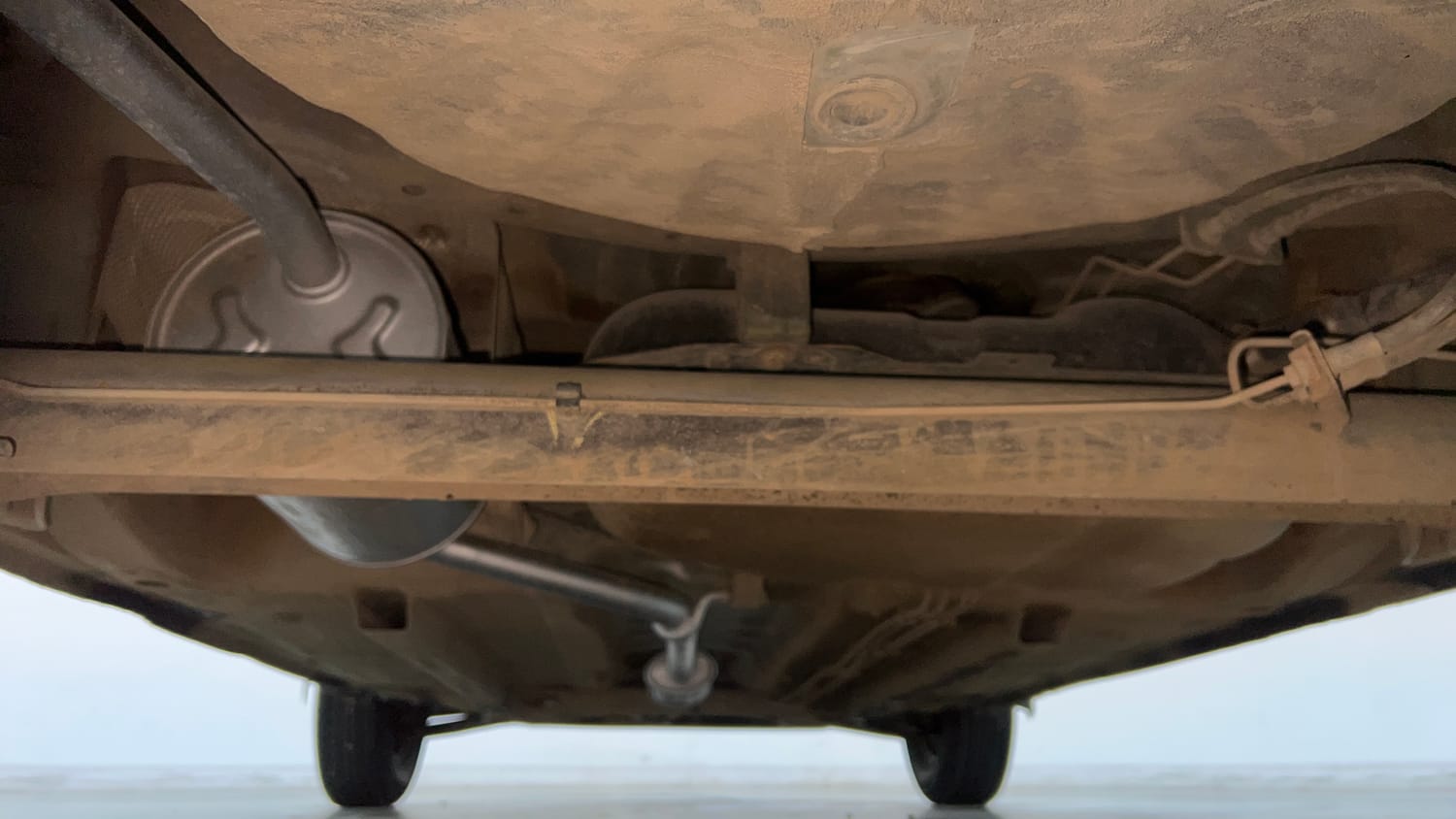 Used 2017 Datsun Redi-GO S Petrol Manual extra REAR UNDERBODY VIEW (TAKEN FROM REAR)