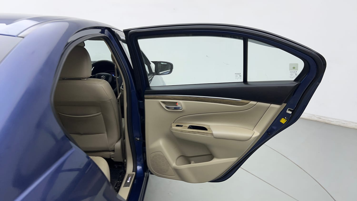 Used 2018 Maruti Suzuki Ciaz Alpha Hybrid 1.5 Petrol Manual interior RIGHT REAR DOOR OPEN VIEW