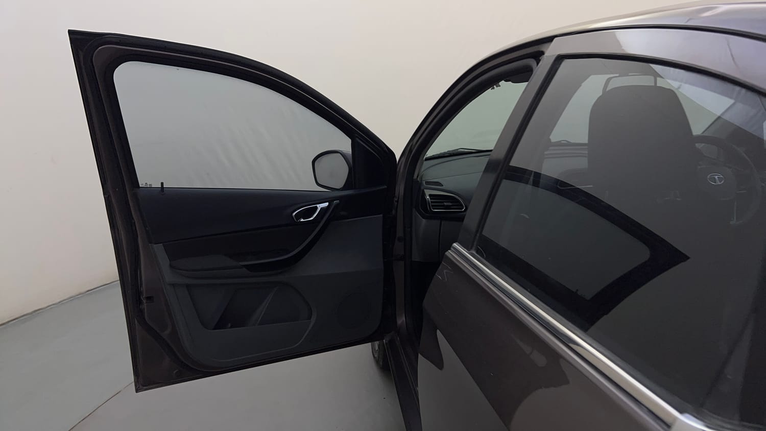 Used 2018 Tata Tigor Revotron XZA Petrol Automatic interior LEFT FRONT DOOR OPEN VIEW