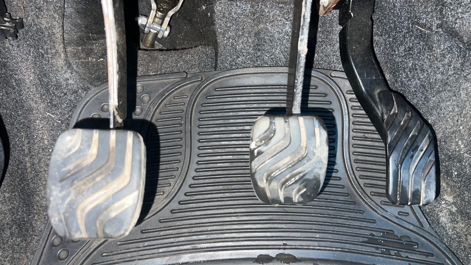 Used 2019 Renault Kwid RXT Opt Petrol Manual interior PEDALS VIEW