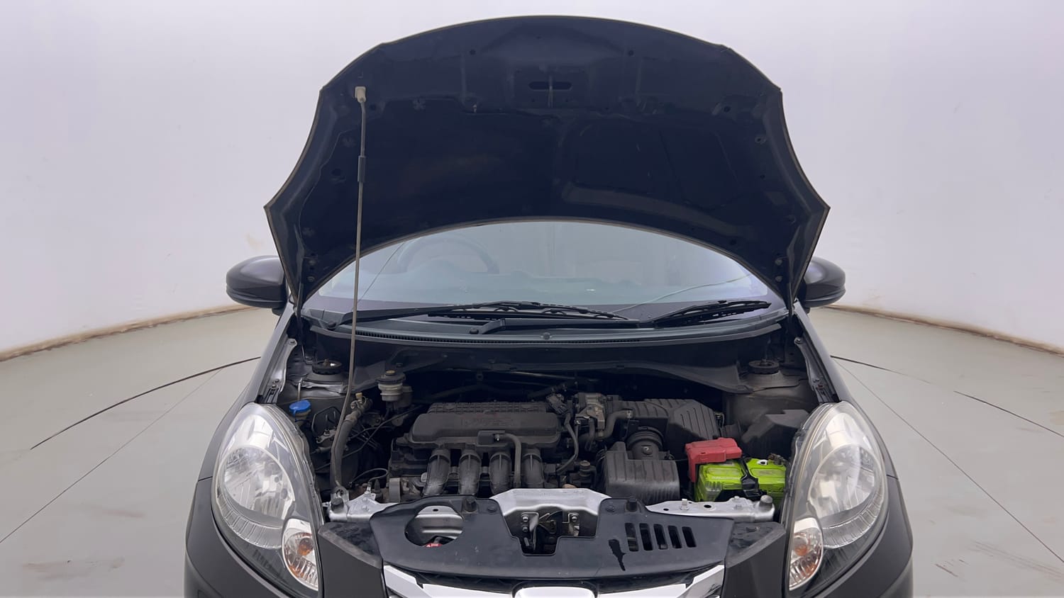 Used 2015 Honda Amaze 1.2 S i-VTEC Petrol Manual engine ENGINE & BONNET OPEN FRONT VIEW