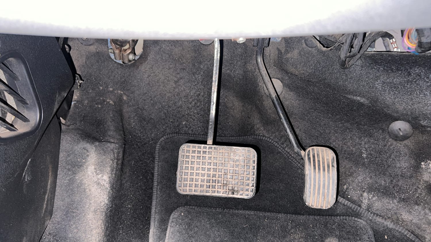 Used 2018 Tata Tiago Revotron XZA Petrol Automatic interior PEDALS VIEW