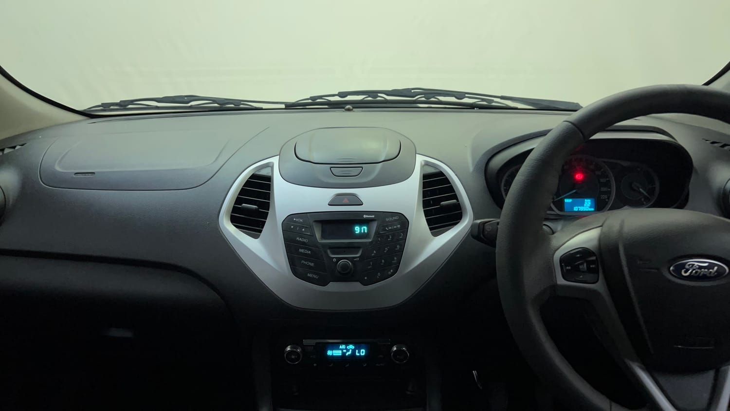 Used 2016 Ford Figo Titanium1.5 TDCi Diesel Manual interior MUSIC SYSTEM & AC CONTROL VIEW