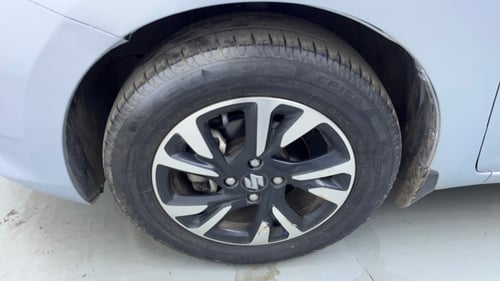Used 2024 Maruti Suzuki Swift ZXi Plus AMT Petrol Automatic tyres LEFT FRONT TYRE RIM VIEW