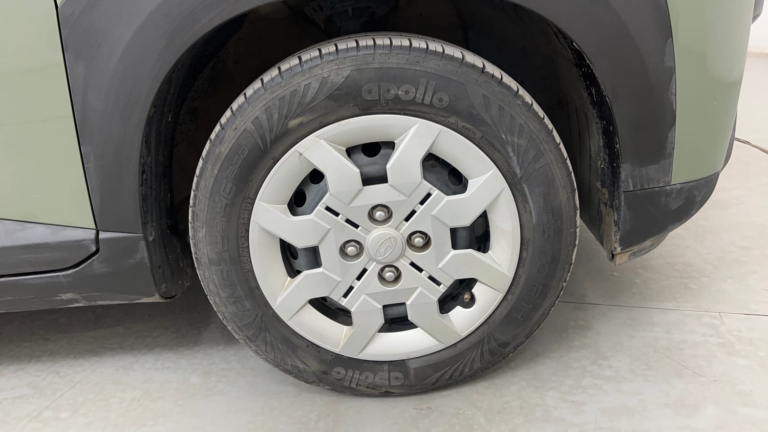 Used 2024 Hyundai Exter S 1.2 MT Hy-CNG Duo Cng Manual tyres RIGHT FRONT TYRE RIM VIEW