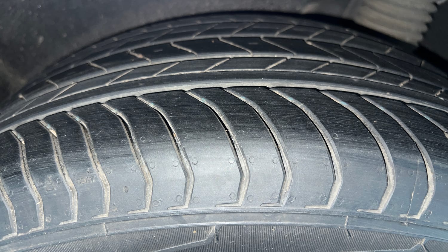 Used 2025 Mercedes-Benz A-Class Limousine 200 Petrol Automatic tyres LEFT REAR TYRE TREAD VIEW