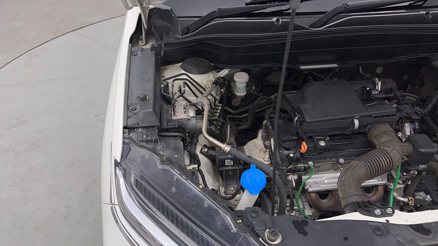 Used 2024 Toyota Urban Cruiser Hyryder G AT NeoDrive Petrol Automatic engine ENGINE RIGHT SIDE VIEW