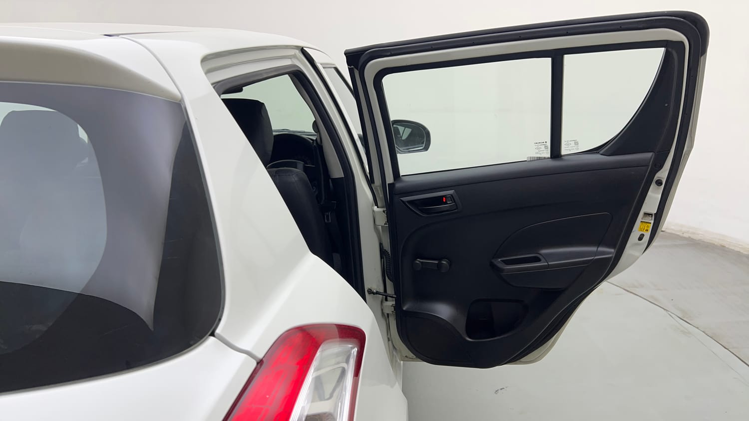 Used 2015 Maruti Suzuki Swift Lxi (O) Petrol Manual interior RIGHT REAR DOOR OPEN VIEW