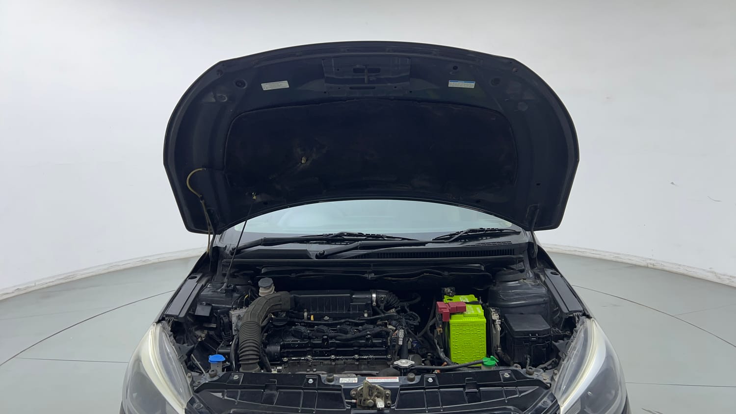 Used 2020 Maruti Suzuki Ciaz Alpha 1.5 AT Petrol Automatic engine ENGINE & BONNET OPEN FRONT VIEW