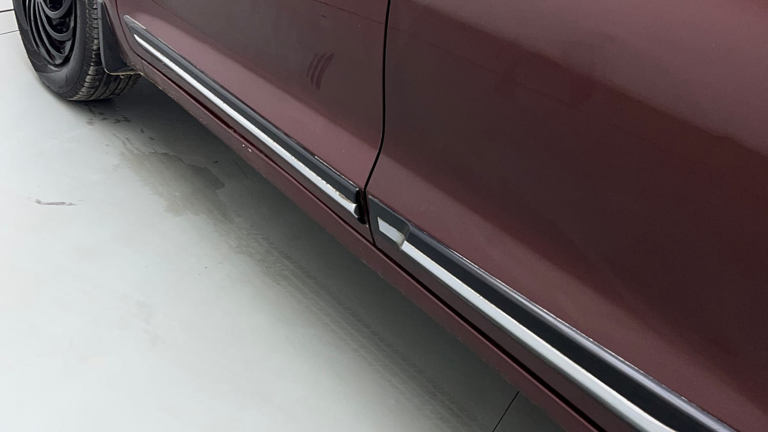 Used 2022 Maruti Suzuki New Ertiga VXi Petrol Manual dents MINOR SCRATCH