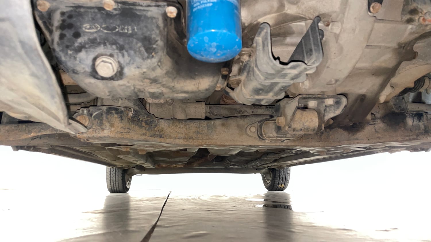 Used 2016 Hyundai Xcent SX 1.2 Petrol Manual extra FRONT LEFT UNDERBODY VIEW