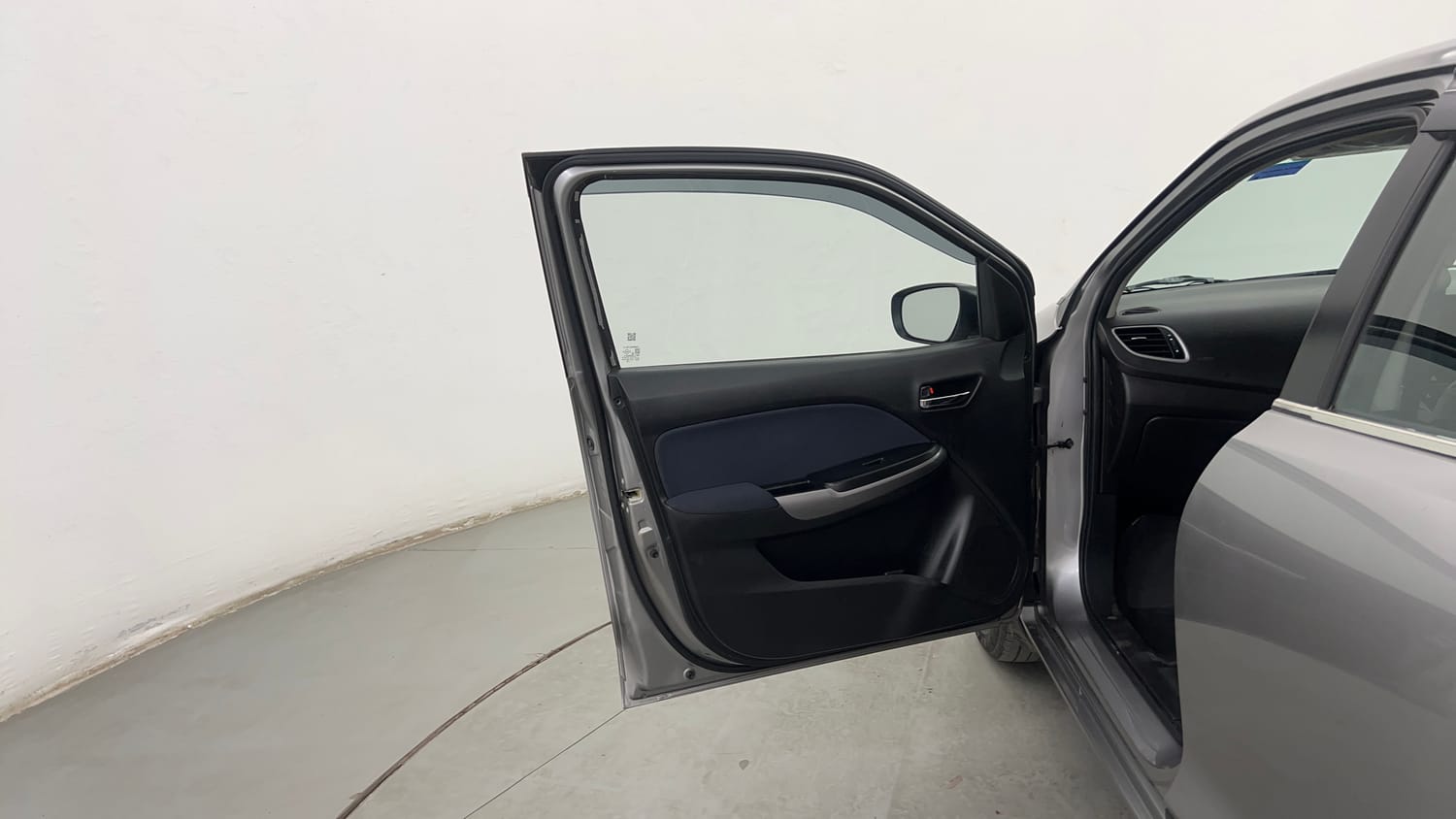 Used 2021 Maruti Suzuki Baleno Delta Petrol Manual interior LEFT FRONT DOOR OPEN VIEW