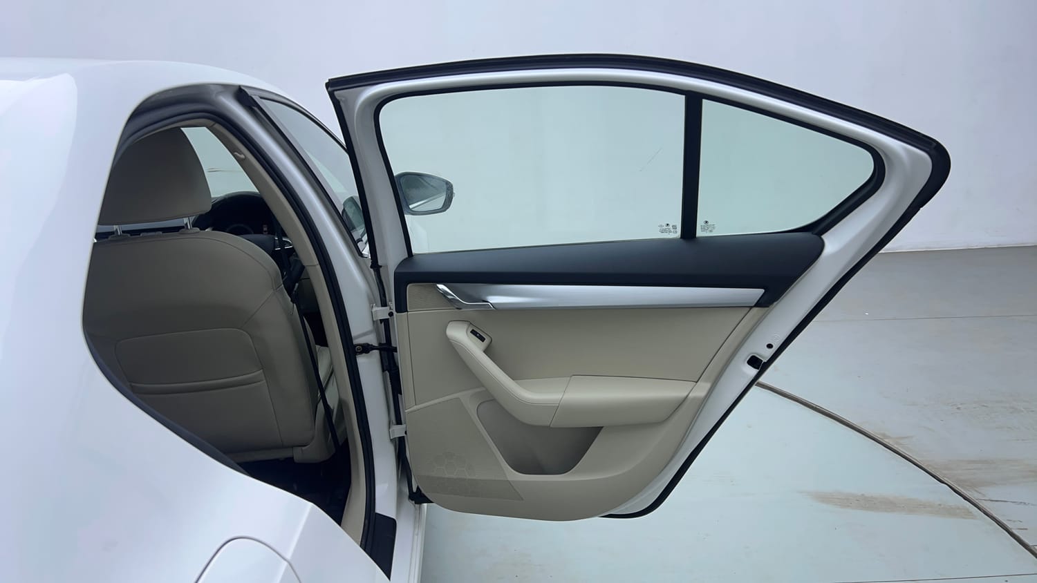 Used 2019 Skoda Octavia 1.8 TSI Style AT Petrol Automatic interior RIGHT REAR DOOR OPEN VIEW