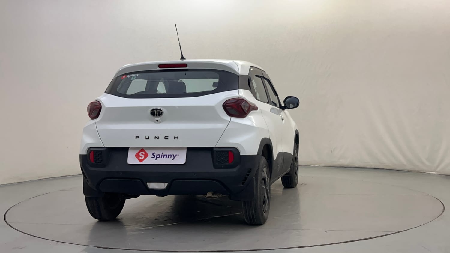 Used 2025 Tata Punch Adventure Plus AMT Petrol Automatic exterior RIGHT REAR CORNER VIEW