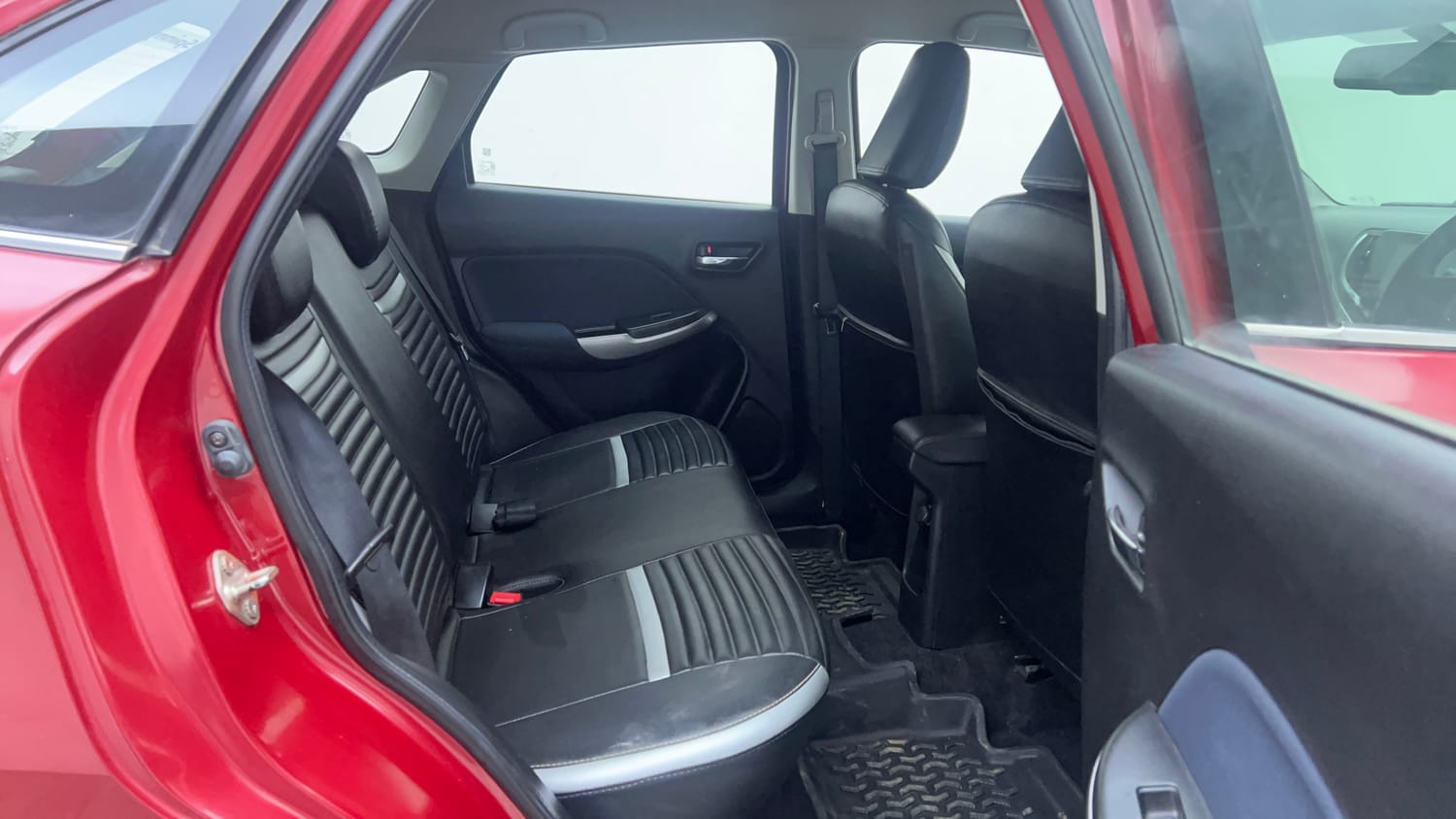 Used 2021 Maruti Suzuki Baleno Zeta Petrol Manual interior RIGHT SIDE REAR DOOR CABIN VIEW