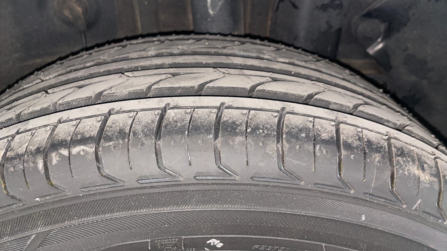 Used 2019 Hyundai Elite i20 Asta 1.2 (O) Petrol Manual tyres LEFT REAR TYRE TREAD VIEW