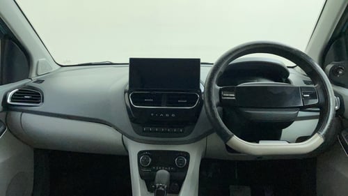 Used 2025 Tata Tiago XZA Petrol Automatic interior DASHBOARD VIEW