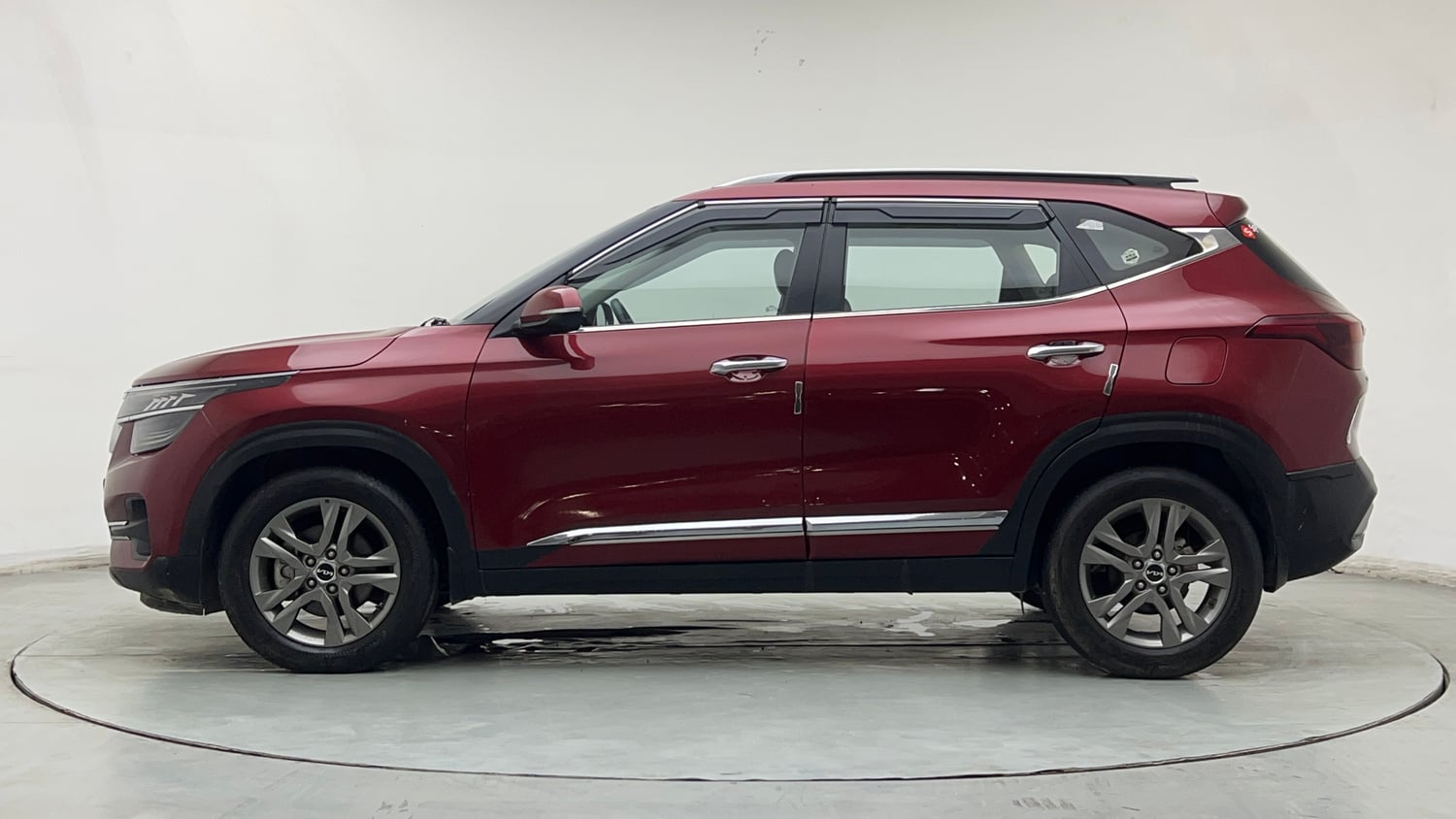 Used 2022 kia Seltos HTX 1.5 IVT Petrol Automatic exterior LEFT SIDE VIEW