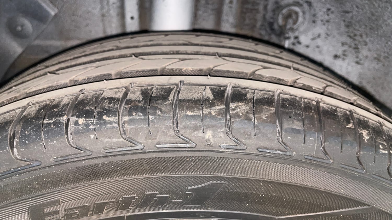 Used 2019 Hyundai Elite i20 Asta 1.2 (O) Petrol Manual tyres RIGHT REAR TYRE TREAD VIEW