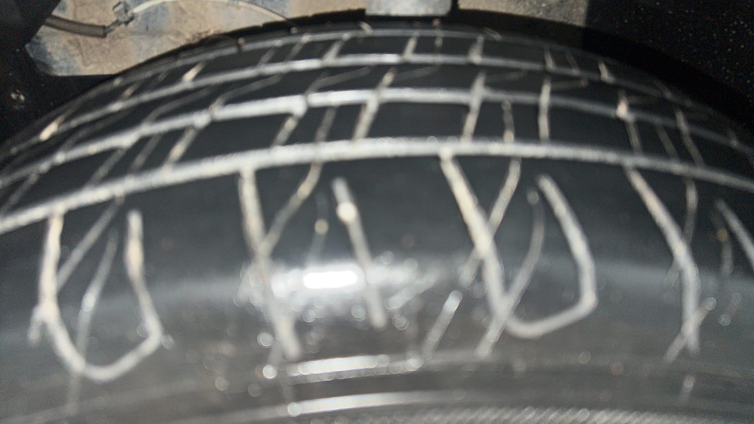 Used 2017 Maruti Suzuki Vitara Brezza LDi (O) Diesel Manual tyres LEFT FRONT TYRE TREAD VIEW