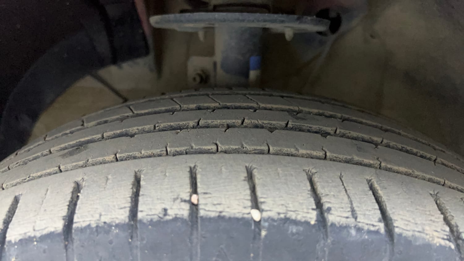 Used 2021 Maruti Suzuki Baleno Zeta Petrol Manual tyres LEFT FRONT TYRE TREAD VIEW