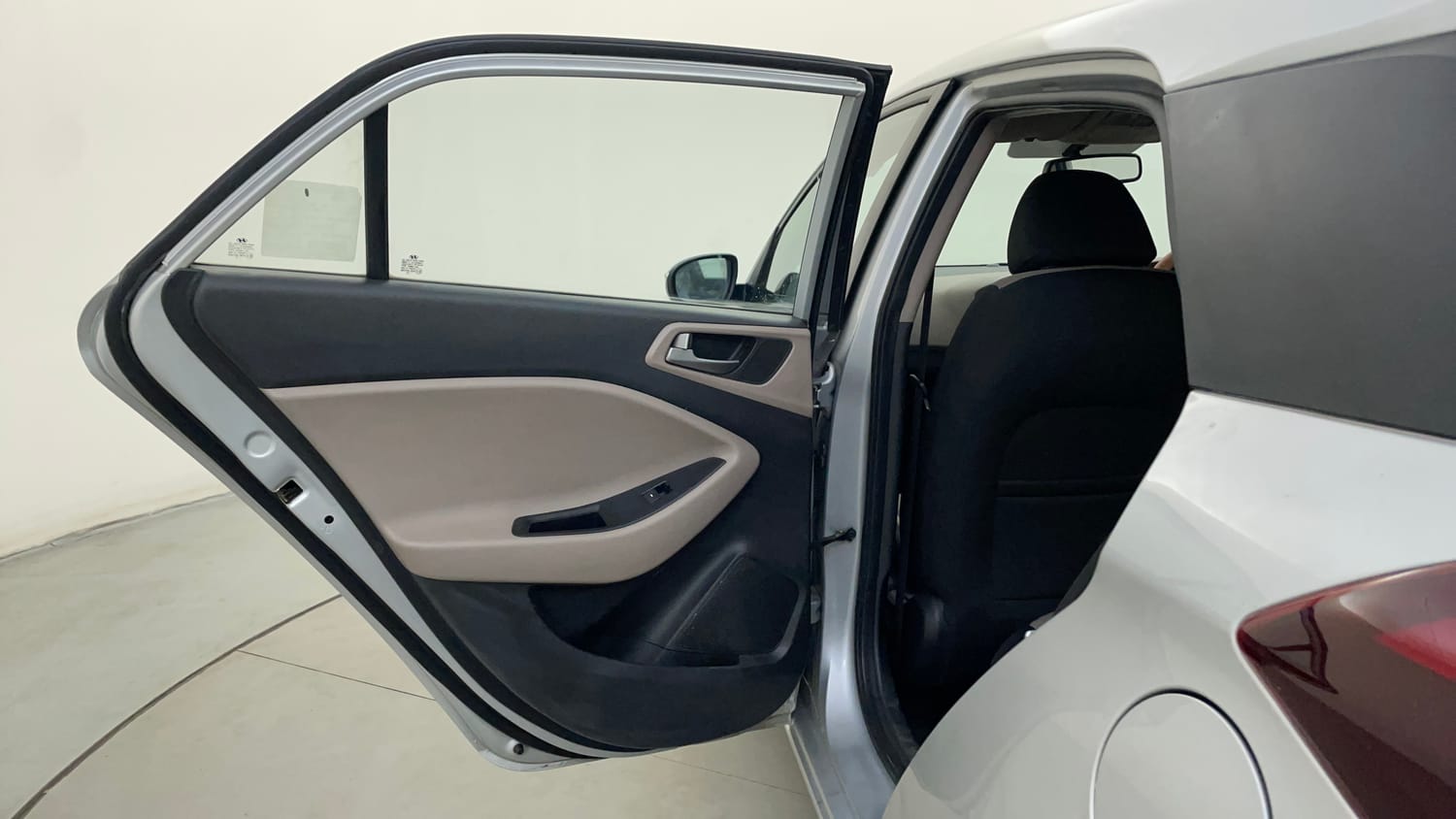 Used 2015 Hyundai Elite i20 Sportz 1.2 (O) Petrol Manual interior LEFT REAR DOOR OPEN VIEW