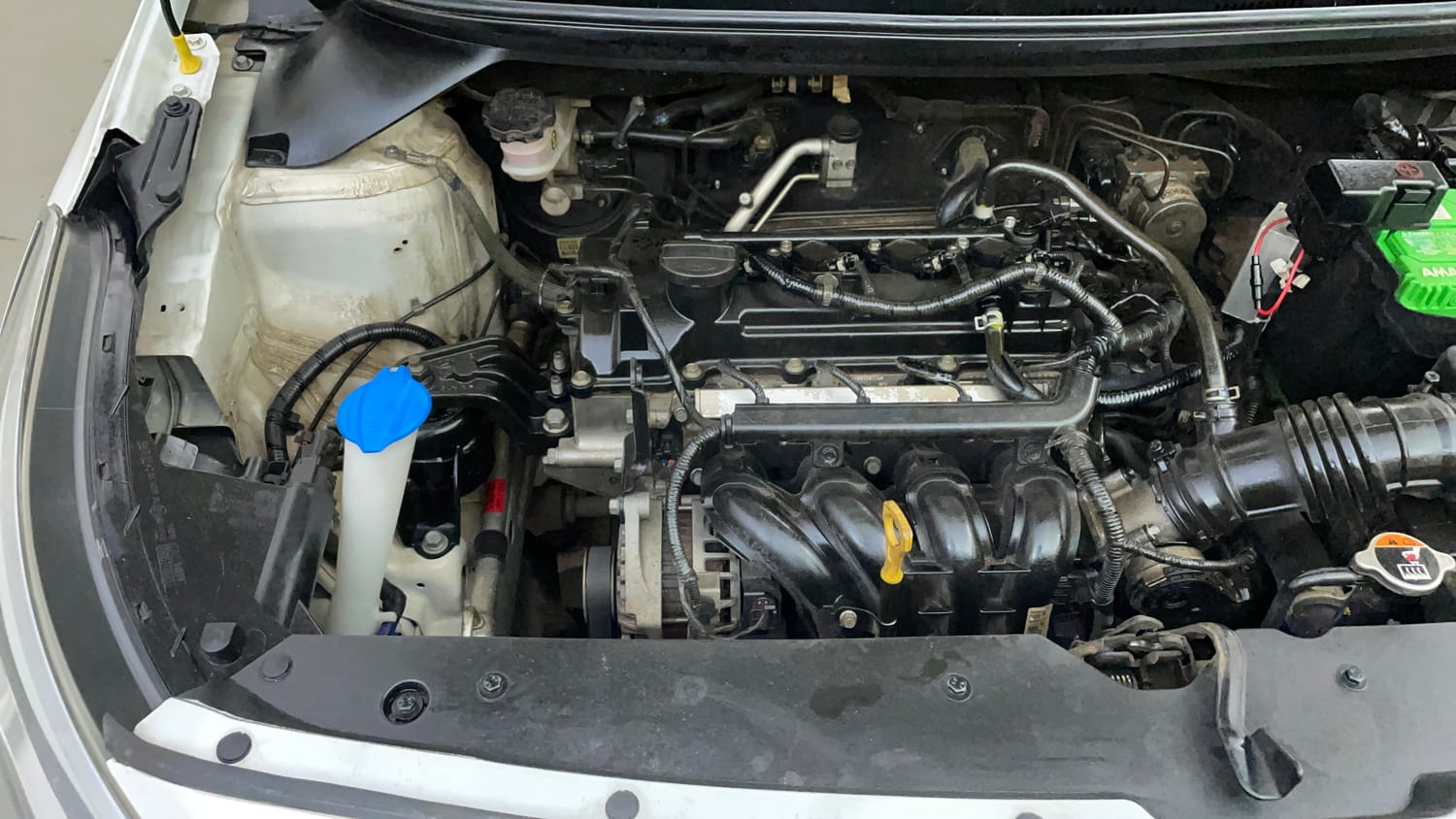Used 2019 Hyundai Elite i20 Sportz Plus 1.2 Dual Tone Petrol Manual engine ENGINE RIGHT SIDE VIEW