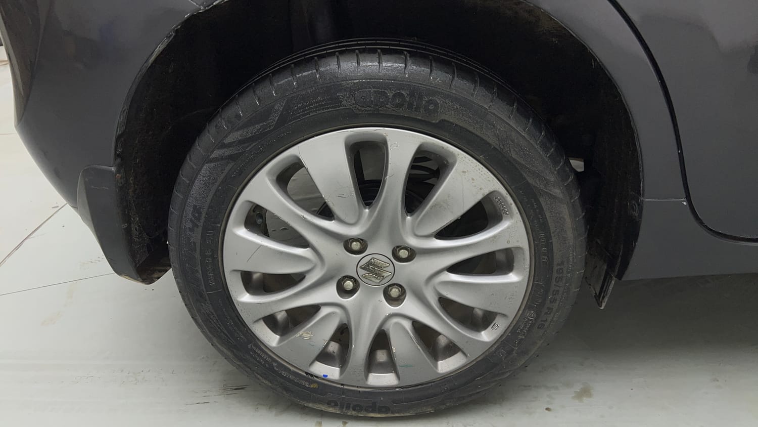 Used 2018 Maruti Suzuki Baleno Zeta 1.2 AT Petrol Automatic tyres RIGHT REAR TYRE RIM VIEW