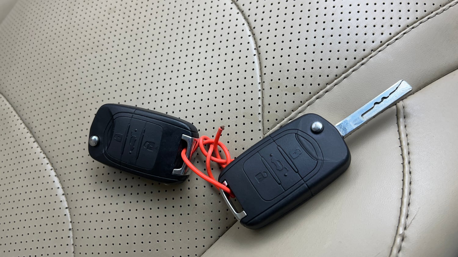 Used 2021 MG Motors Hector Super 1.5 Petrol Turbo MT Petrol Manual extra CAR KEY VIEW