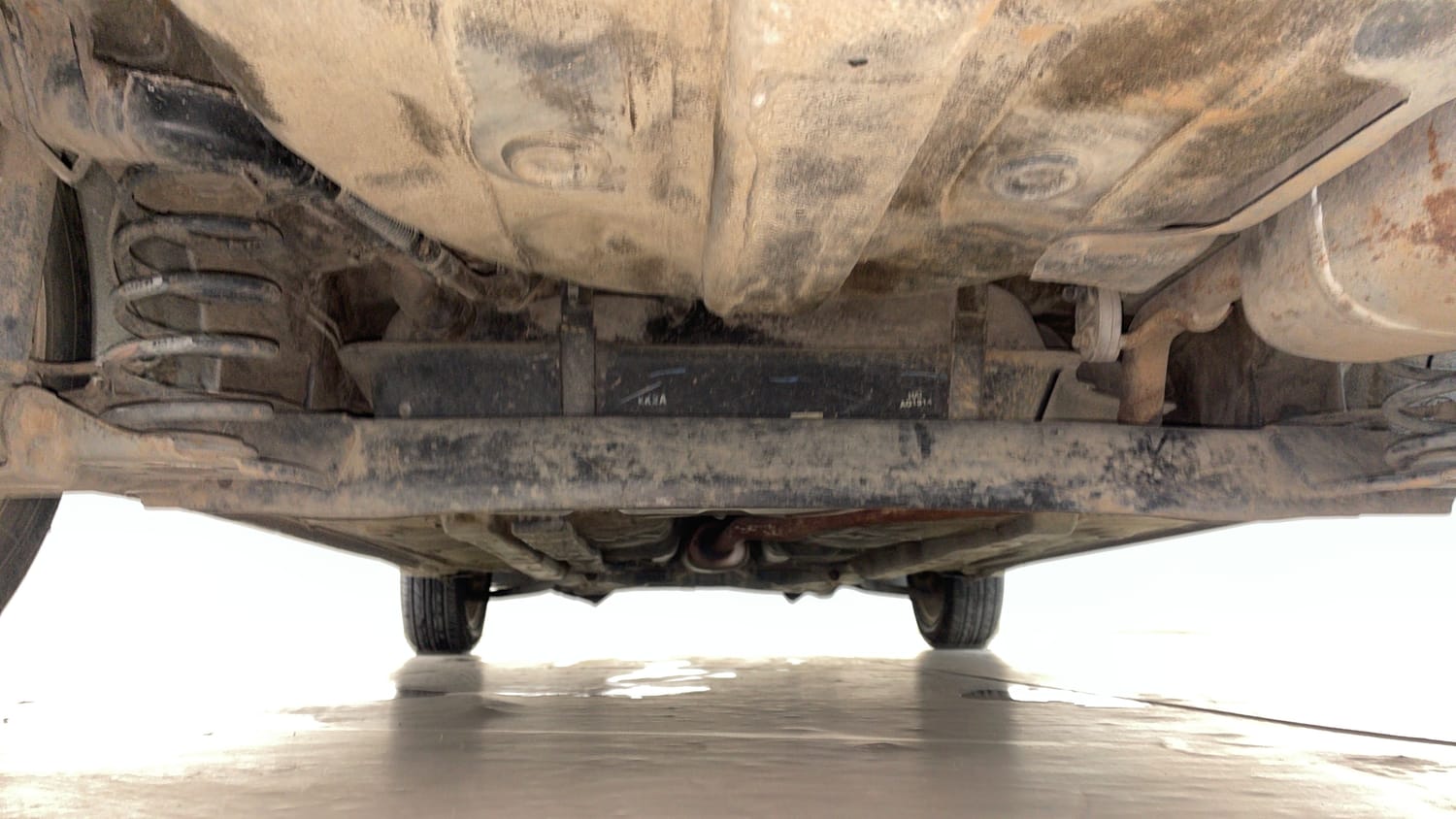 Used 2016 Hyundai Xcent SX 1.2 Petrol Manual extra REAR UNDERBODY VIEW (TAKEN FROM REAR)