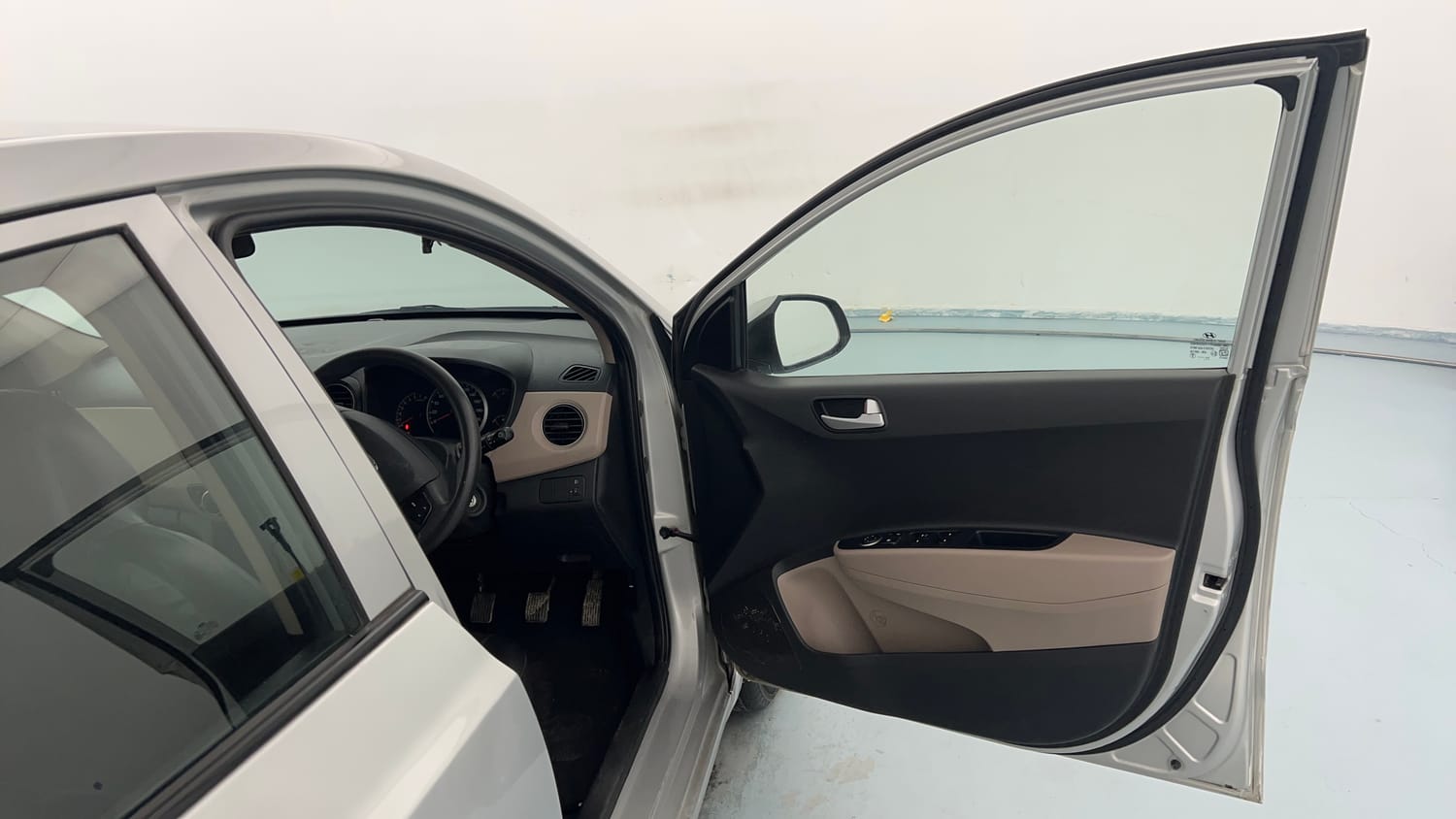 Used 2017 Hyundai Grand i10 Sportz 1.2 Kappa VTVT Petrol Manual interior RIGHT FRONT DOOR OPEN VIEW