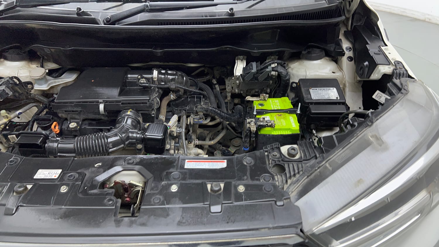 Used 2023 Maruti Suzuki XL6 Zeta MT CNG Cng Manual engine ENGINE LEFT SIDE VIEW