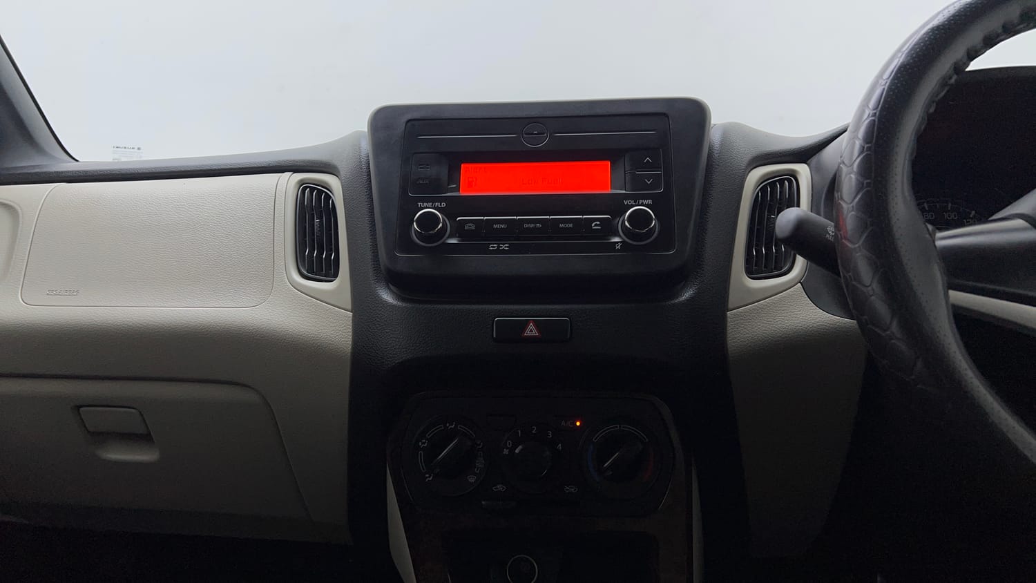 Used 2022 Maruti Suzuki Wagon R VXI 1.0 Petrol Manual interior MUSIC SYSTEM & AC CONTROL VIEW