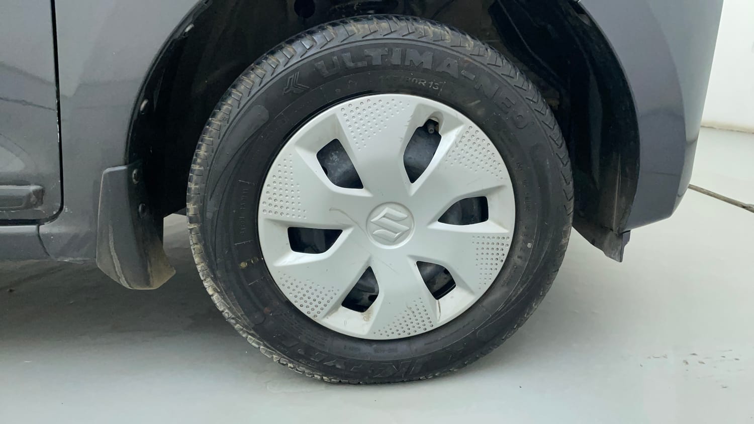 Used 2023 Maruti Suzuki Alto K10 VXi Petrol Manual tyres RIGHT FRONT TYRE RIM VIEW